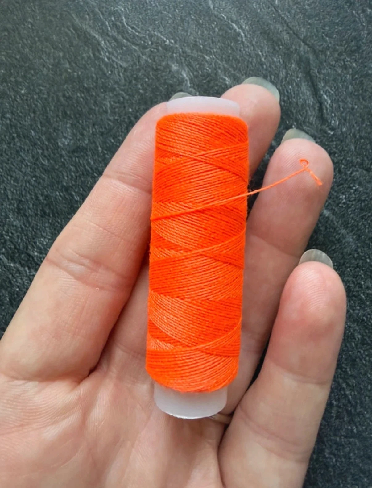 Hilo para coser naranja – photo 2